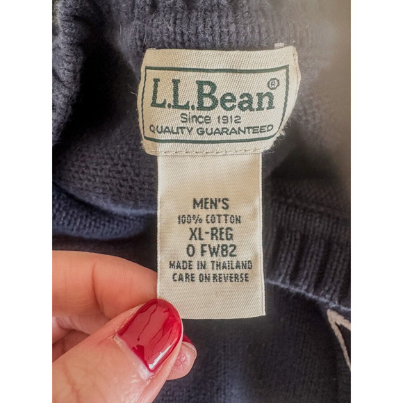 LL Bean Vintage Mens Unisex Silhouette Cotton V Neck Blue Navy Sweater XL - Picture 7 of 8